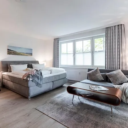 Appartementhaus Bellevue * Остзебад Бинц